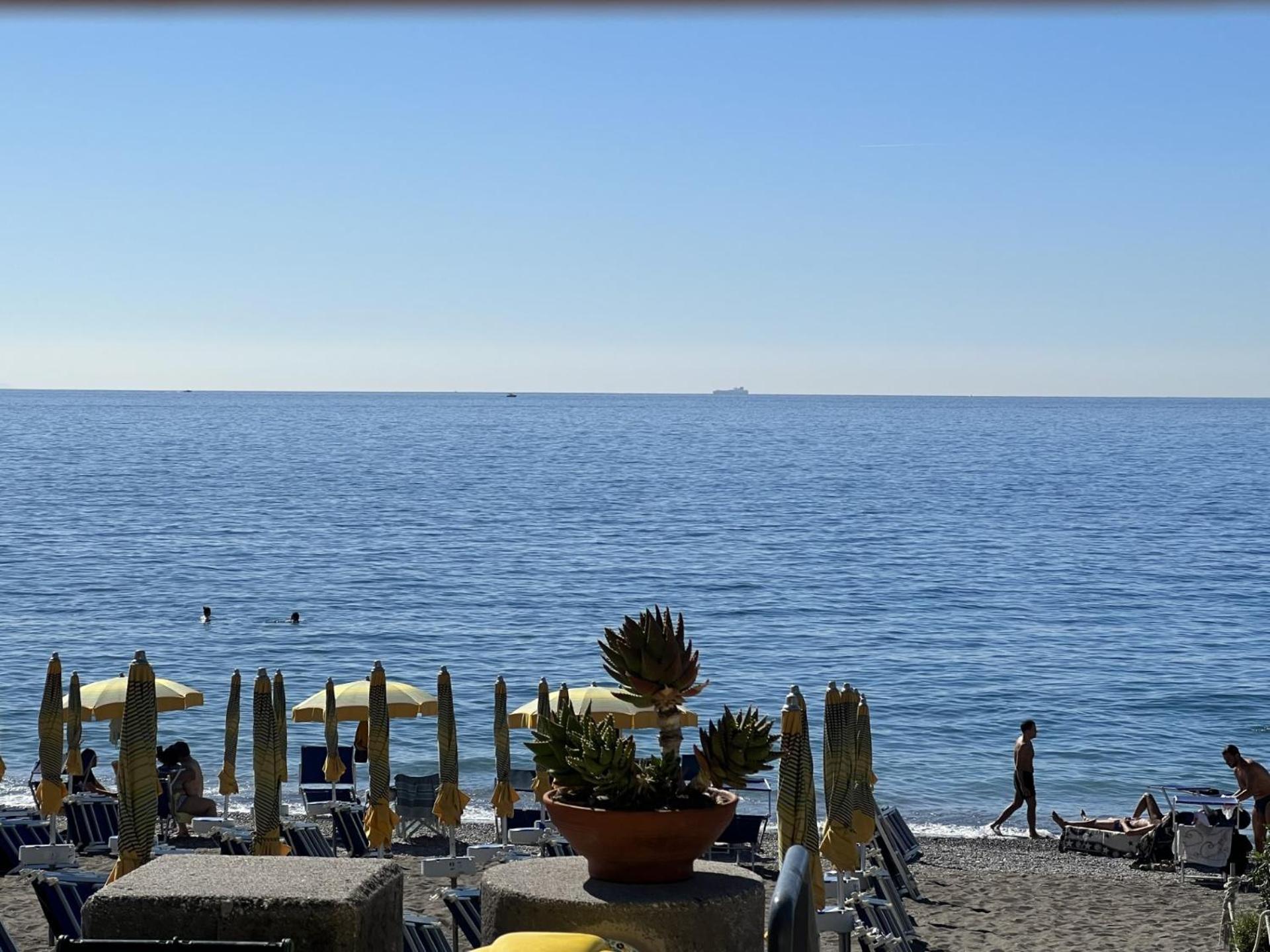 Midnight Sun Bed & Breakfast Vietri Екстериор снимка